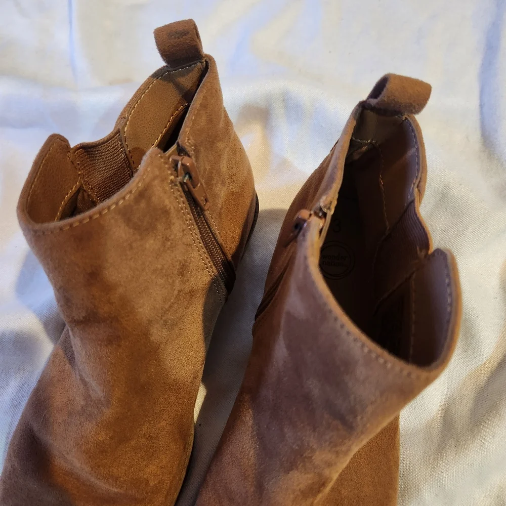 Brown Suede Chelsea Ankle Boots Low Heel Fall Shoes Size 3